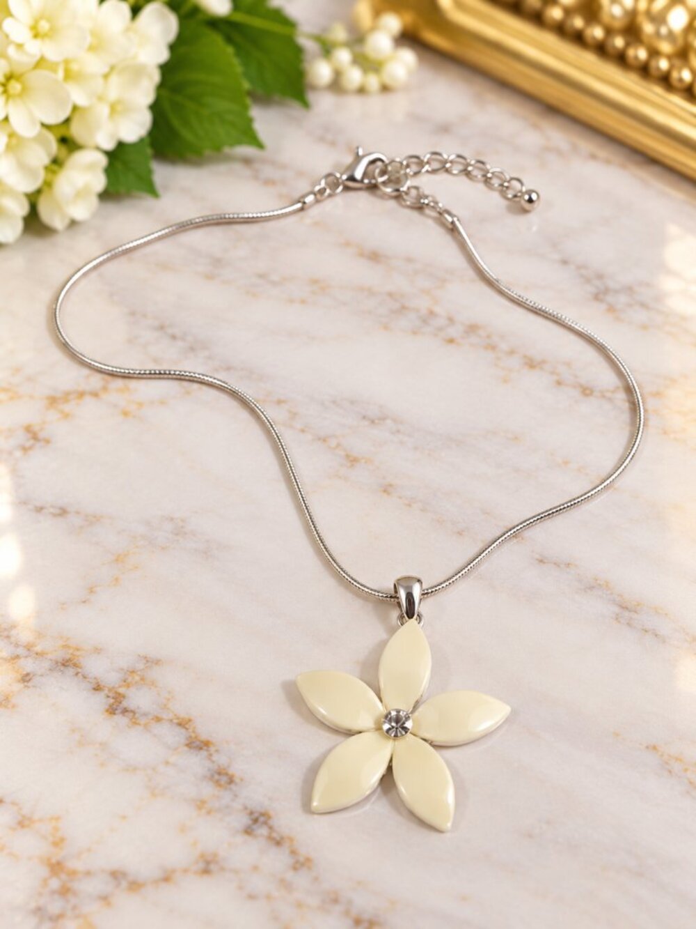 Croft & Barrow Ivory Flower Pendant Necklace Silver Crystal Center - Jewelry